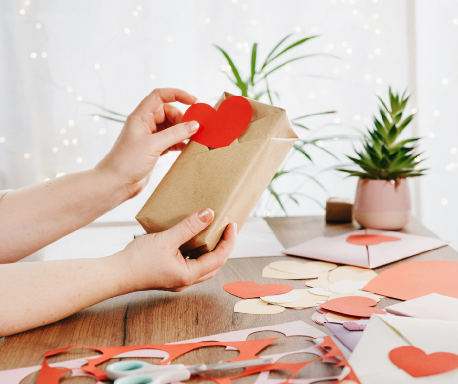 Valentine's Day 2024: History, Traditions, & Ideas 5 Personalized Gifts