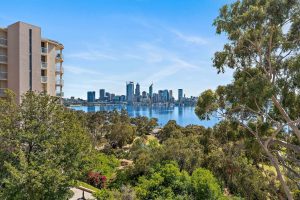 L30927968 SOUTH PERTH